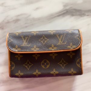 Louis Vuitton Pochette Florentine waistpouch